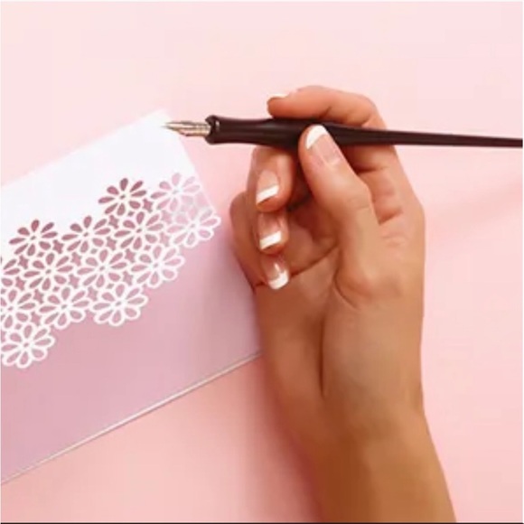 Color Street: Meet Me in Paris | White French Tips Classic Minimalist Neutral - Picture 5 of 12